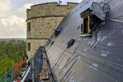 Das Dach der Wewelsburg wird saniert